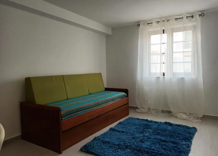 Casinha Alice Дом отдыха Назаре